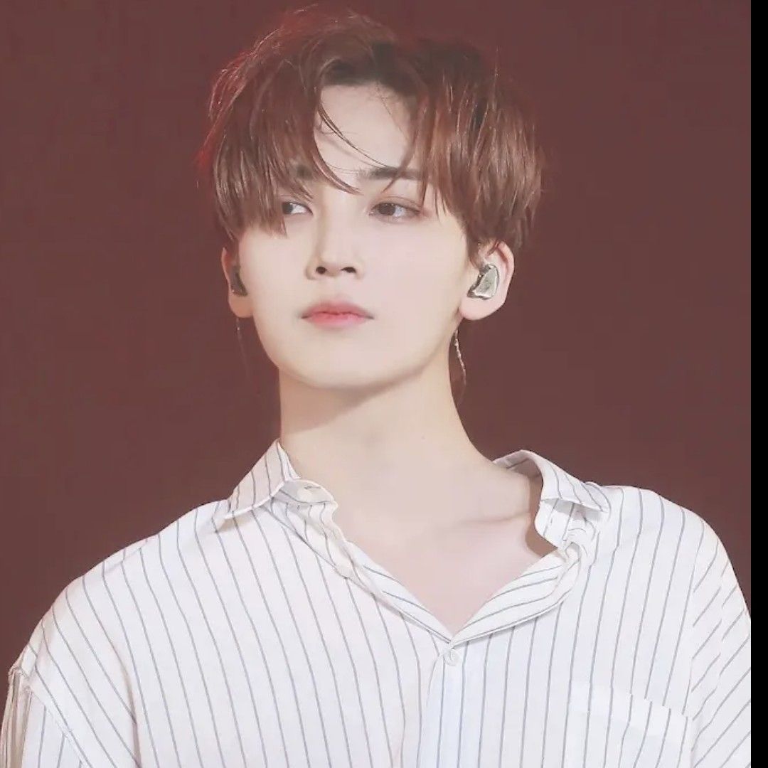 Latest photo of Jeonghan (SEVENTEEN)
