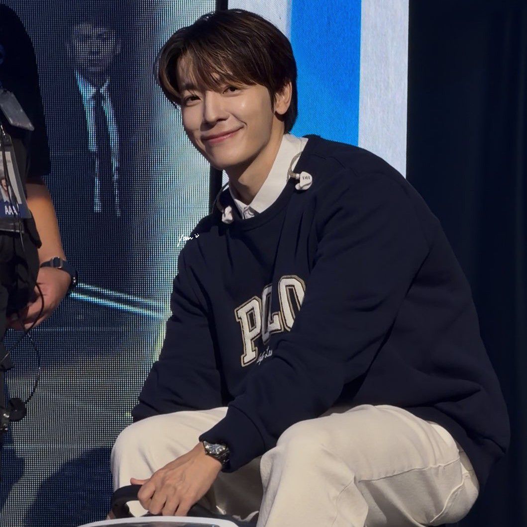 Momen yang diabadikan oleh penggemar Donghae (Super Junior)