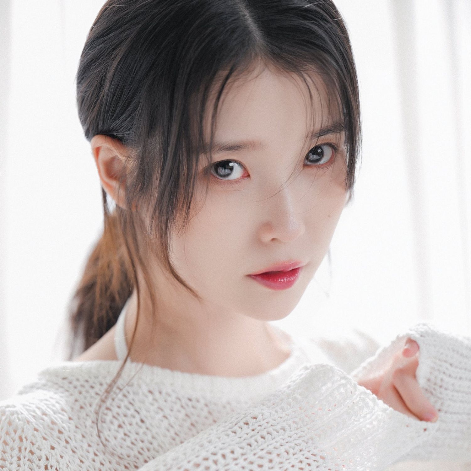 Recent activity shot of IU