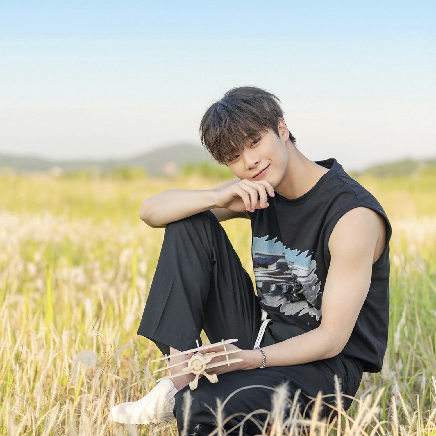 A moment captured by Moonbin (ASTRO)'s fan