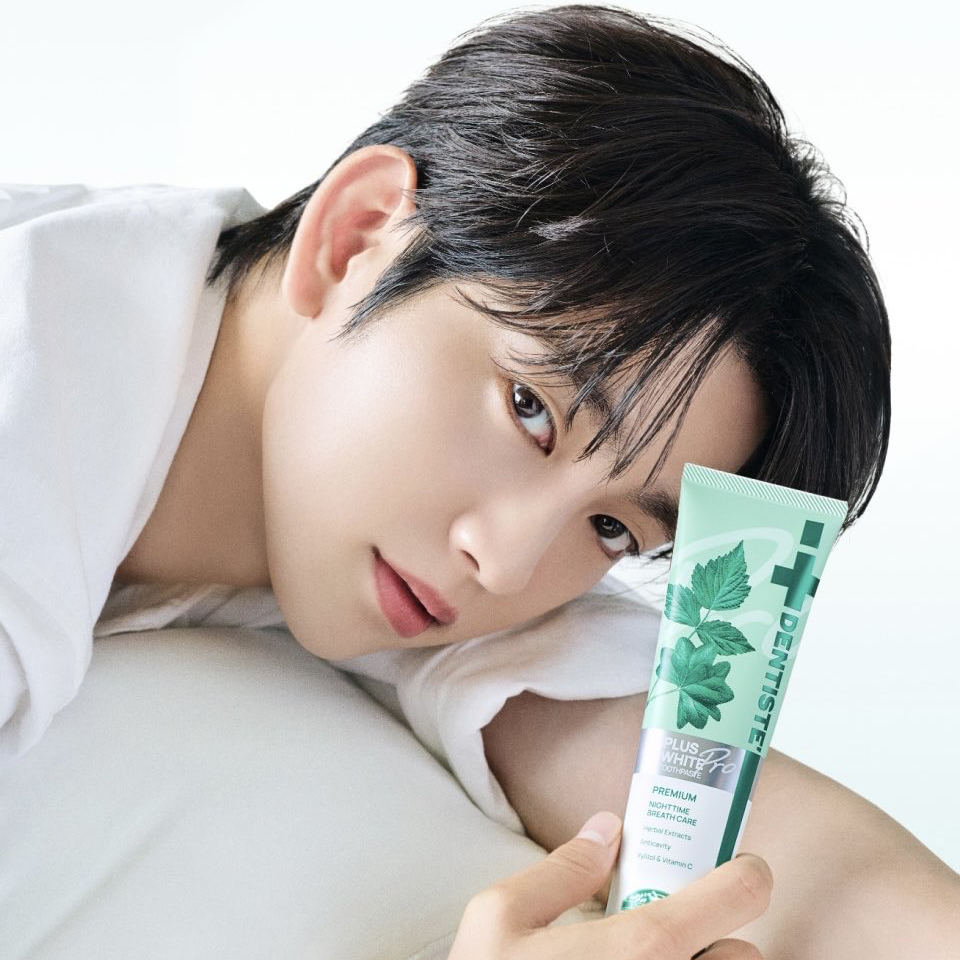 Momen yang diabadikan oleh penggemar Jinyoung (GOT7)