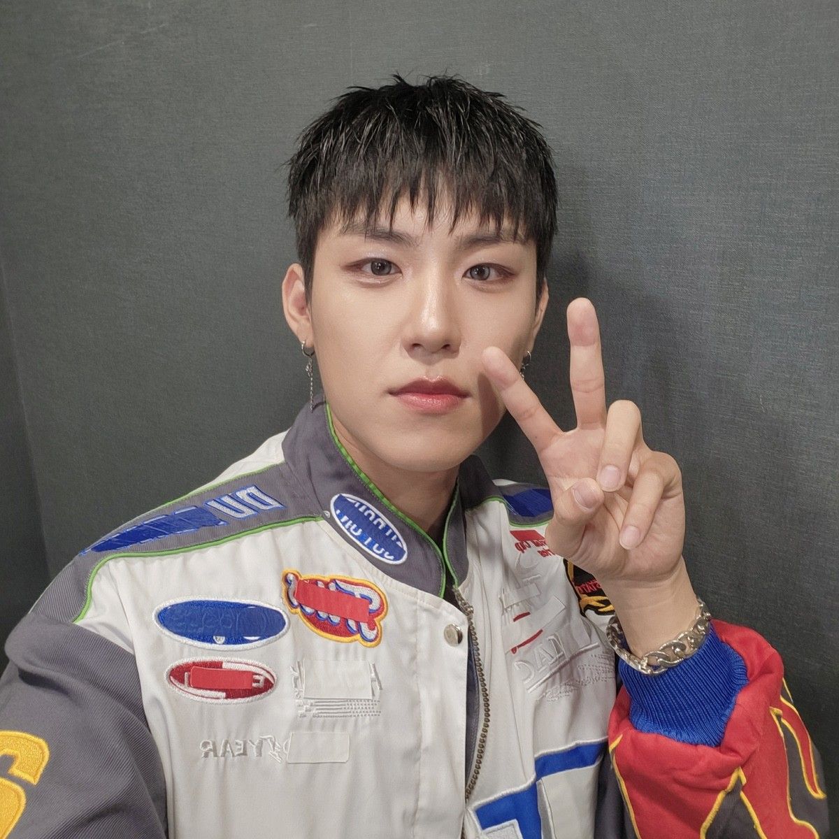 Latest photo of Park Woojin (AB6IX)