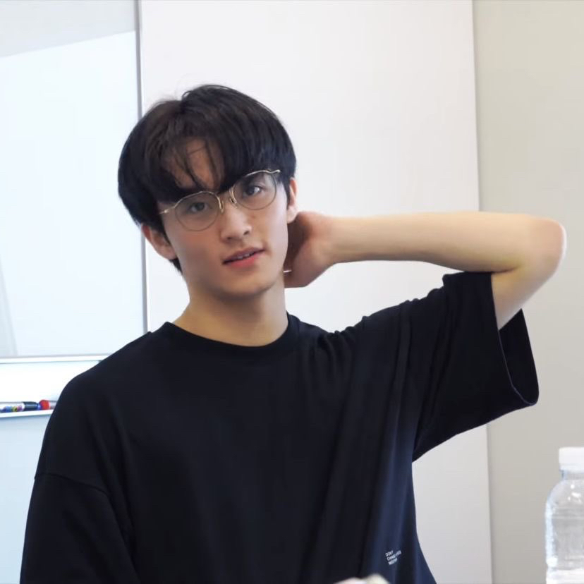 Momen yang diabadikan oleh penggemar Mark (NCT 127, NCT DREAM)