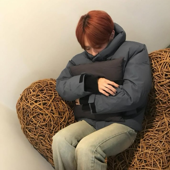 Recent activity shot of Kangmin (VERIVERY)