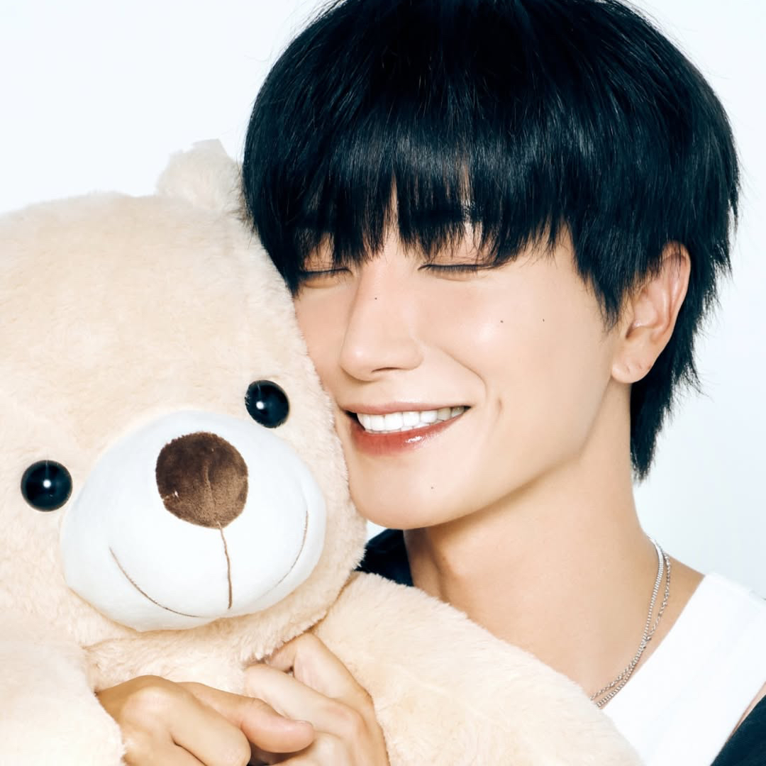 A moment captured by Leeteuk (Super Junior)'s fan