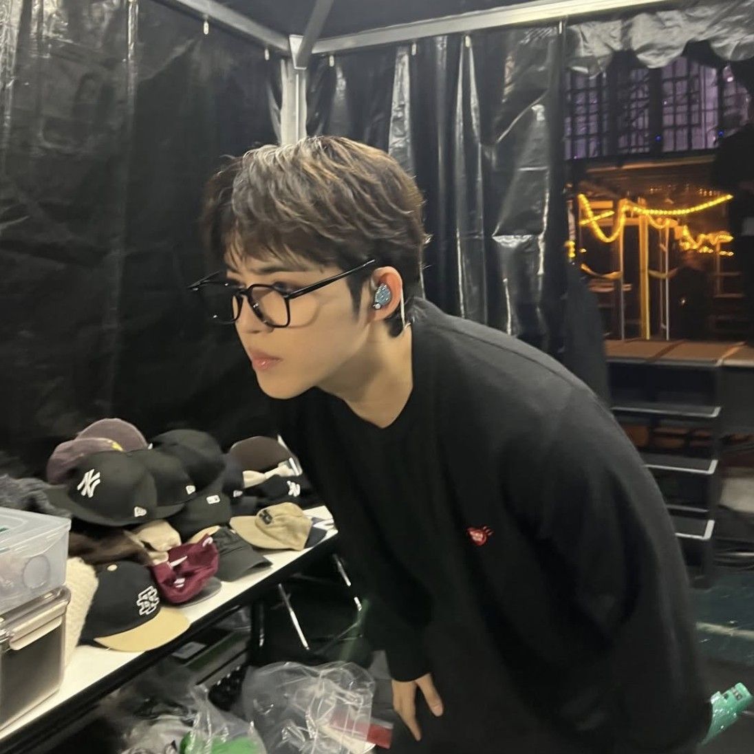 Momen yang diabadikan oleh penggemar S.Coups (SEVENTEEN)