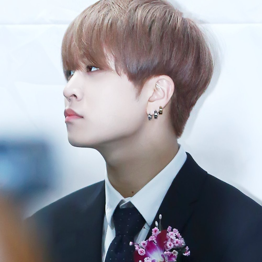 A moment captured by Youngjae (GOT7)'s fan