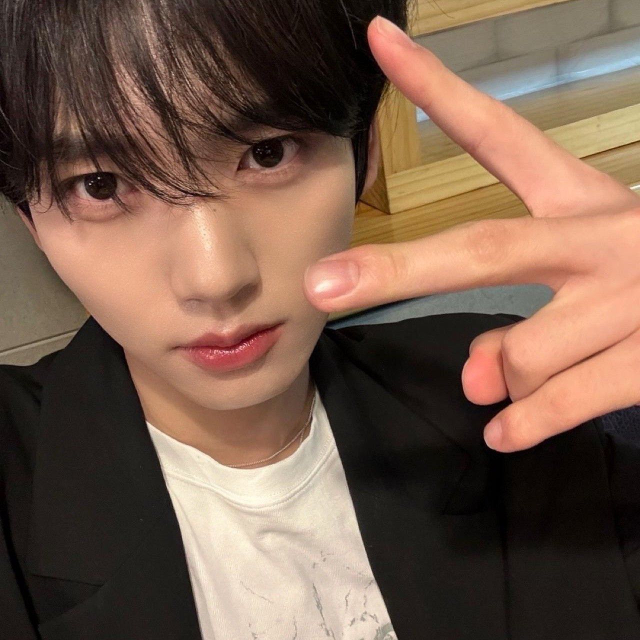 Latest photo of Han Yujin (ZEROBASEONE)