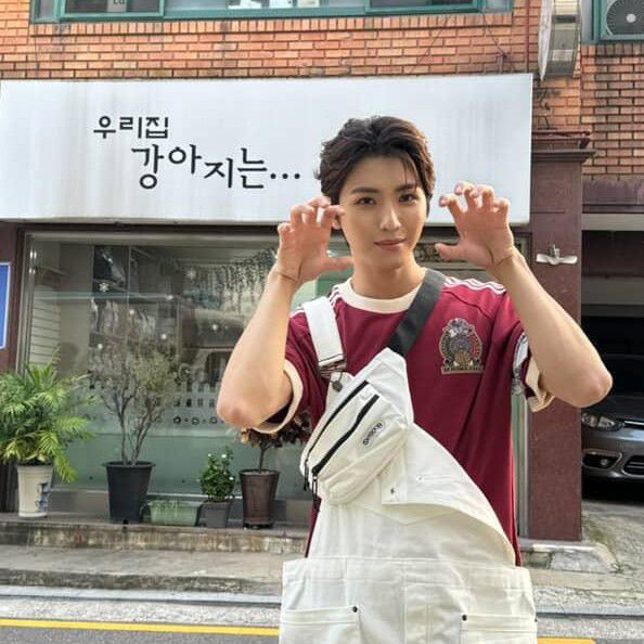 A moment captured by Yonghee (CIX)'s fan