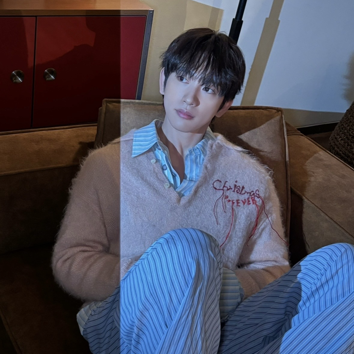 Foto terbaru Jinyoung (GOT7)