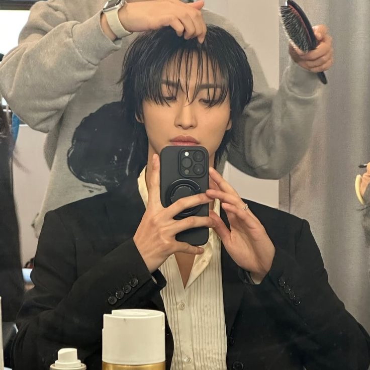 Recent activity shot of Seonghwa (ATEEZ)