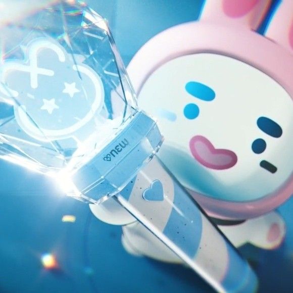 Recent activity shot of Onew (SHINee)