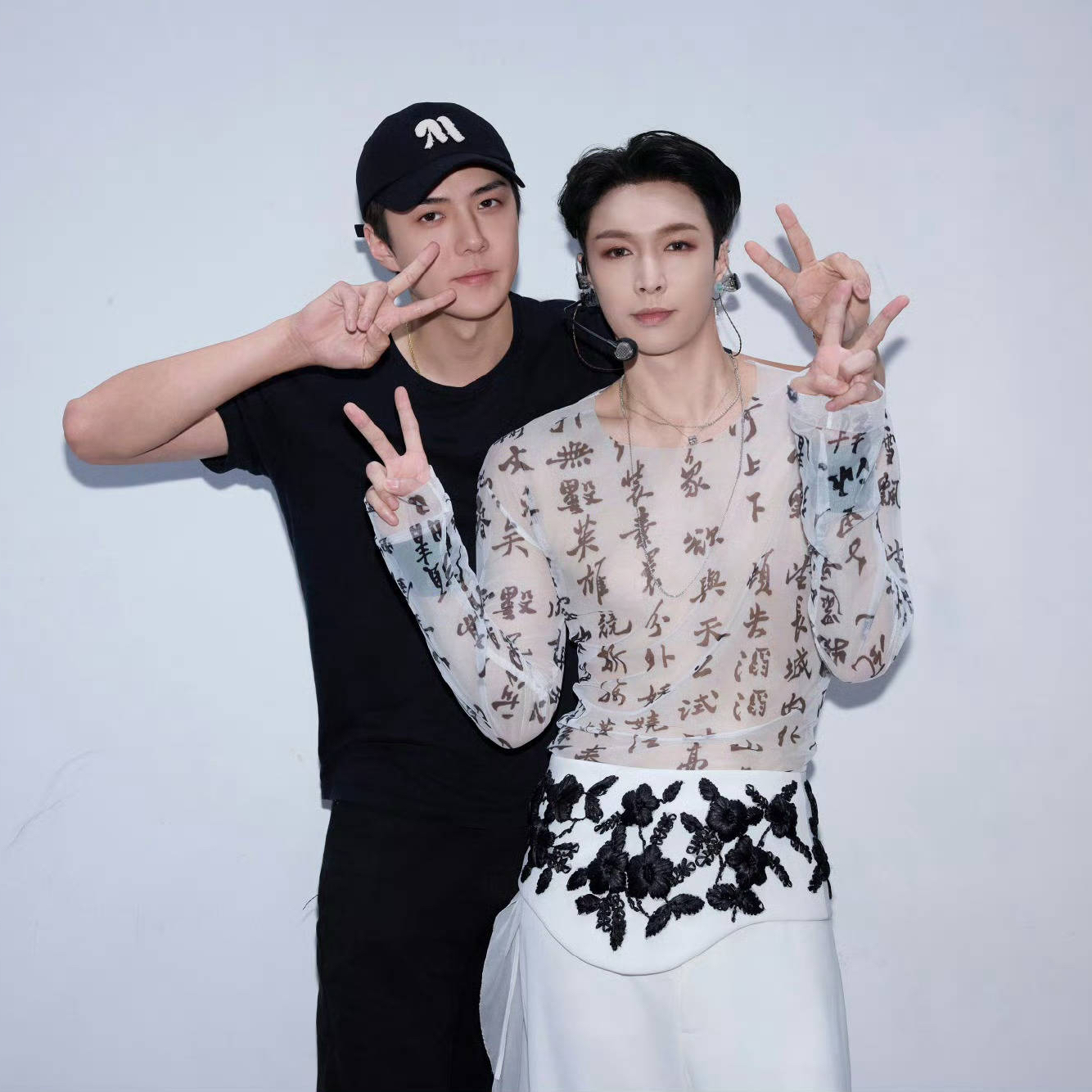 Behind-the-scenes cut of EXO