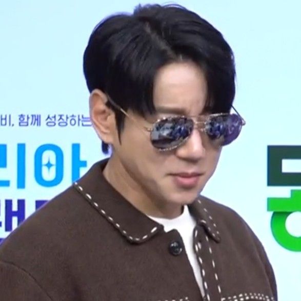 Behind-the-scenes cut of Hwang Chiyeol