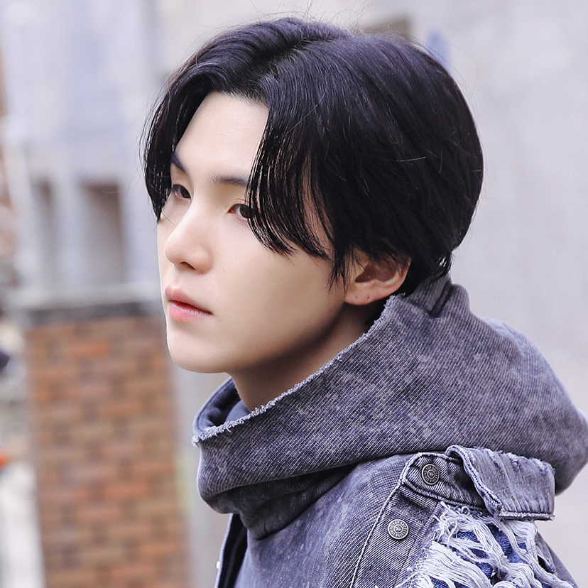 Potret di balik layar SUGA (BTS)