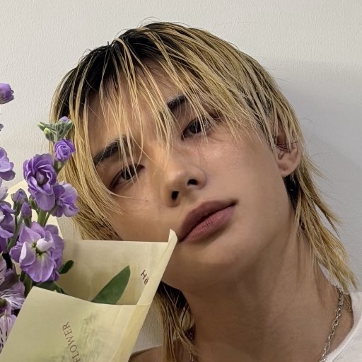 Latest photo of Hyunjin (Stray Kids)