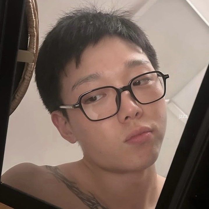 Latest photo of BOBBY (iKON)
