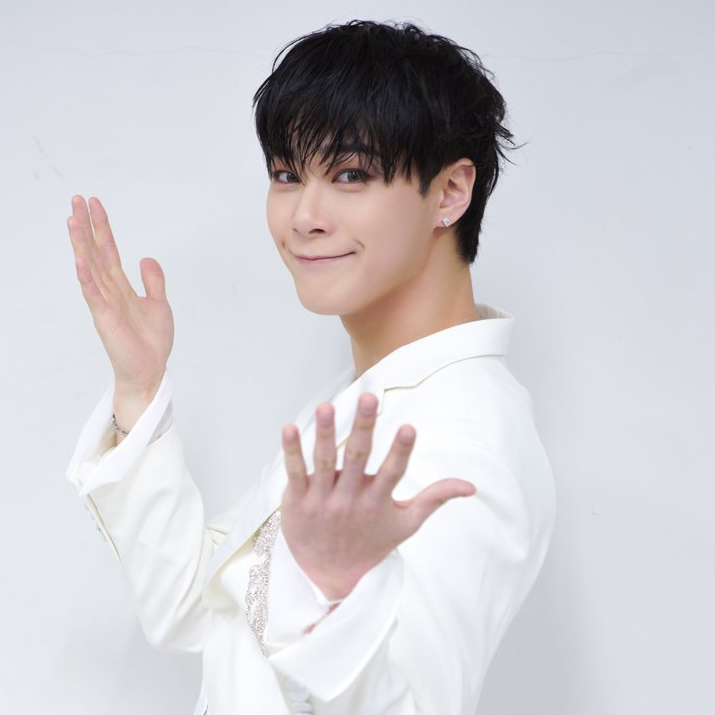 Latest photo of Moonbin (ASTRO)