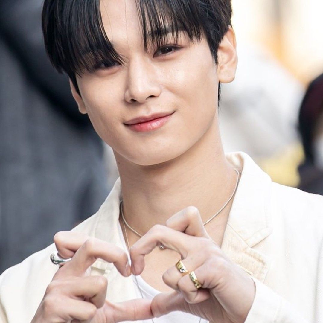 Latest photo of Juyeon (THE BOYZ)