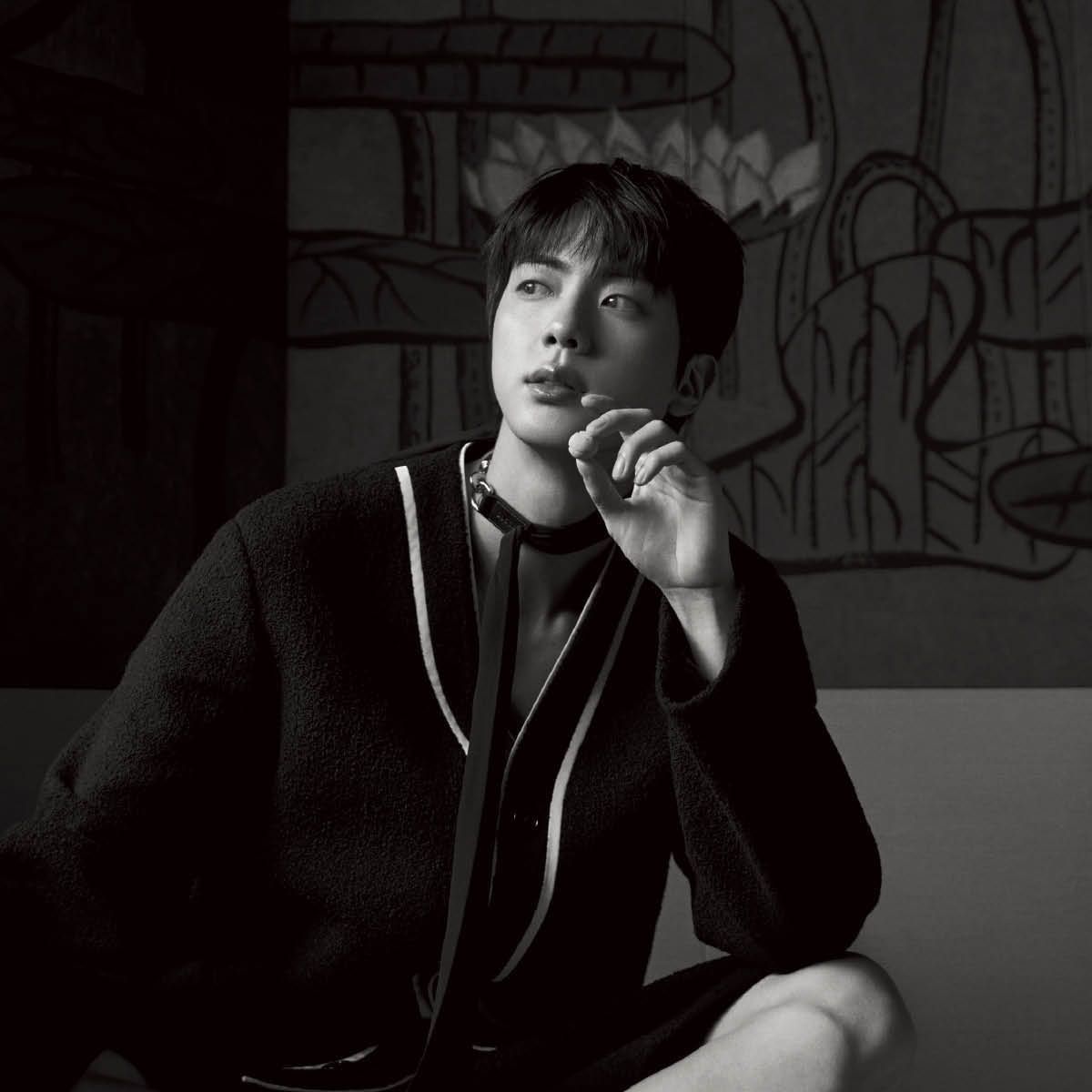 Foto aktivitas terbaru Jin (BTS)