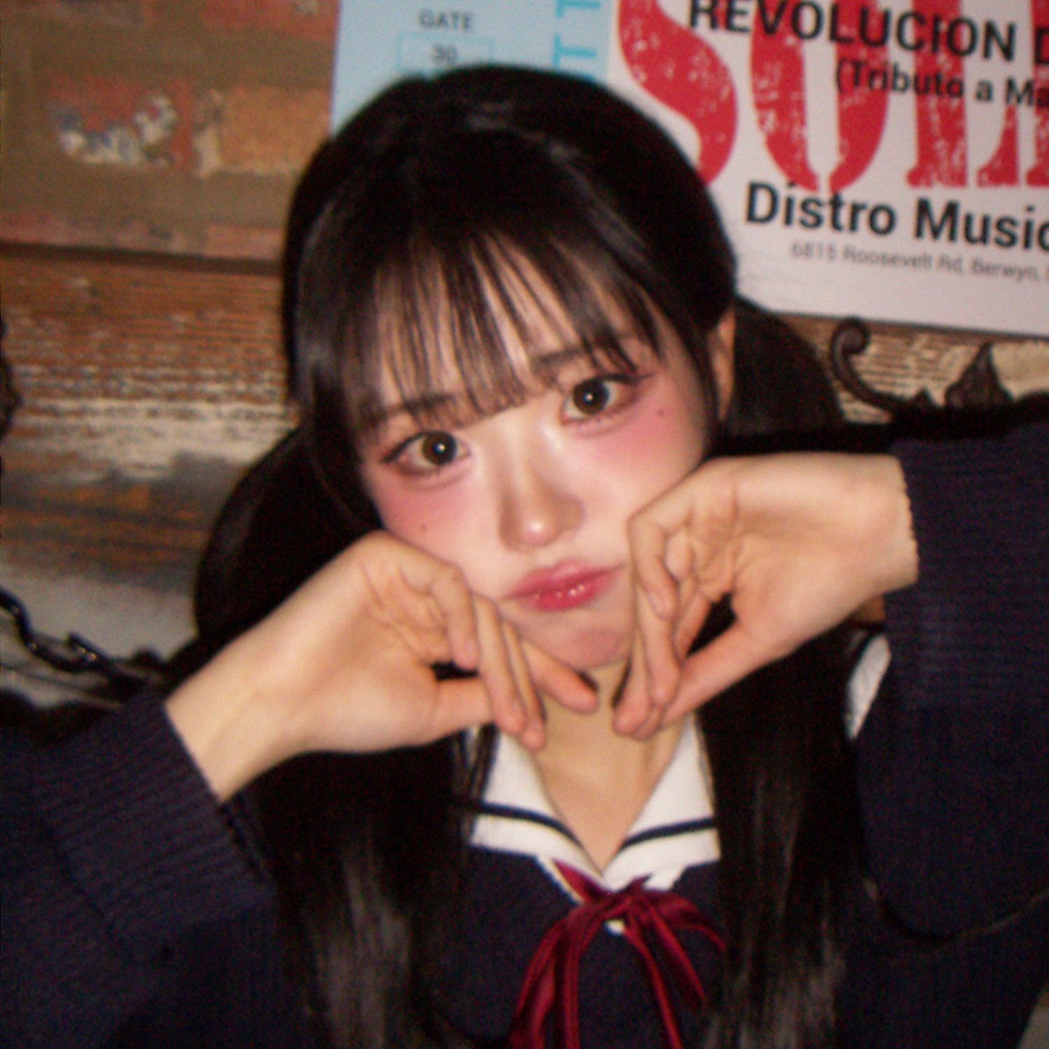 Behind-the-scenes cut of QWER