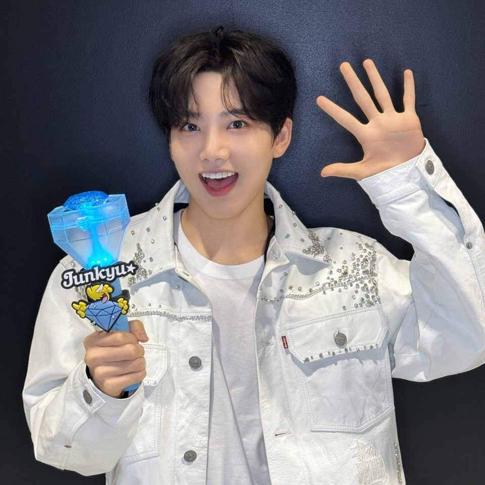 Behind-the-scenes cut of Junkyu (TREASURE)