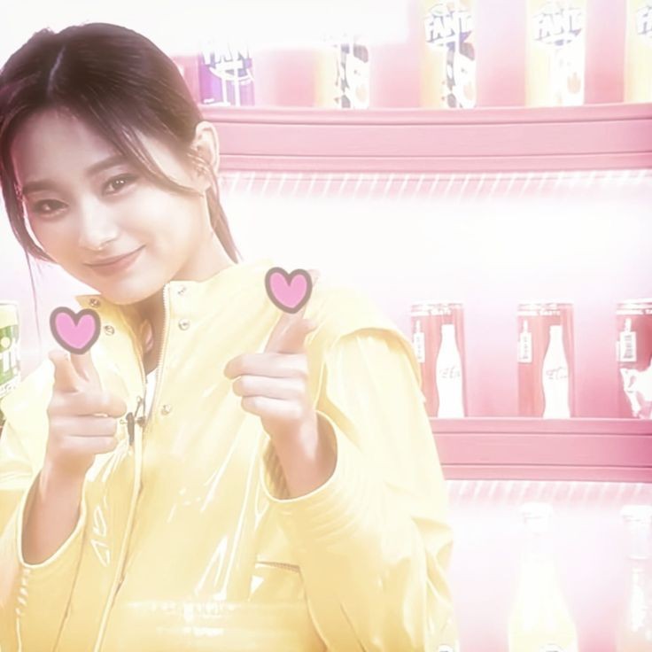 Behind-the-scenes cut of Nayeon (TWICE)