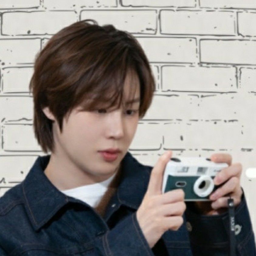 Latest photo of Ha Sungwoon