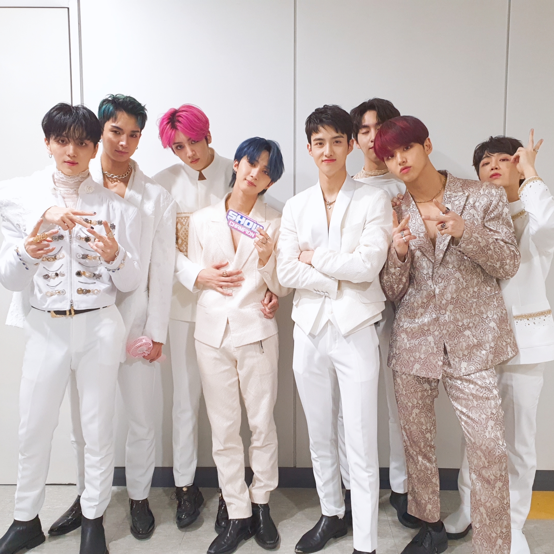 A moment captured by PENTAGON's fan