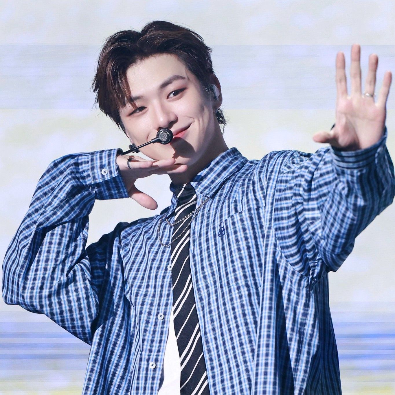 강다니엘의 비하인드 컷