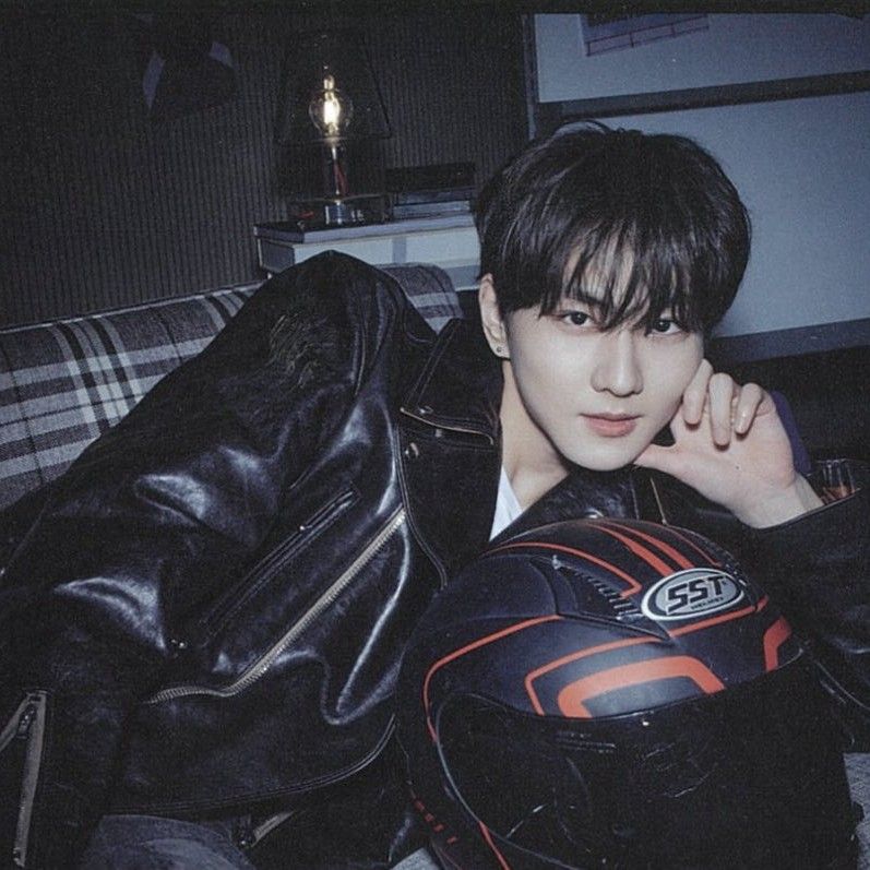 Recent activity shot of Jungwon (ENHYPEN)