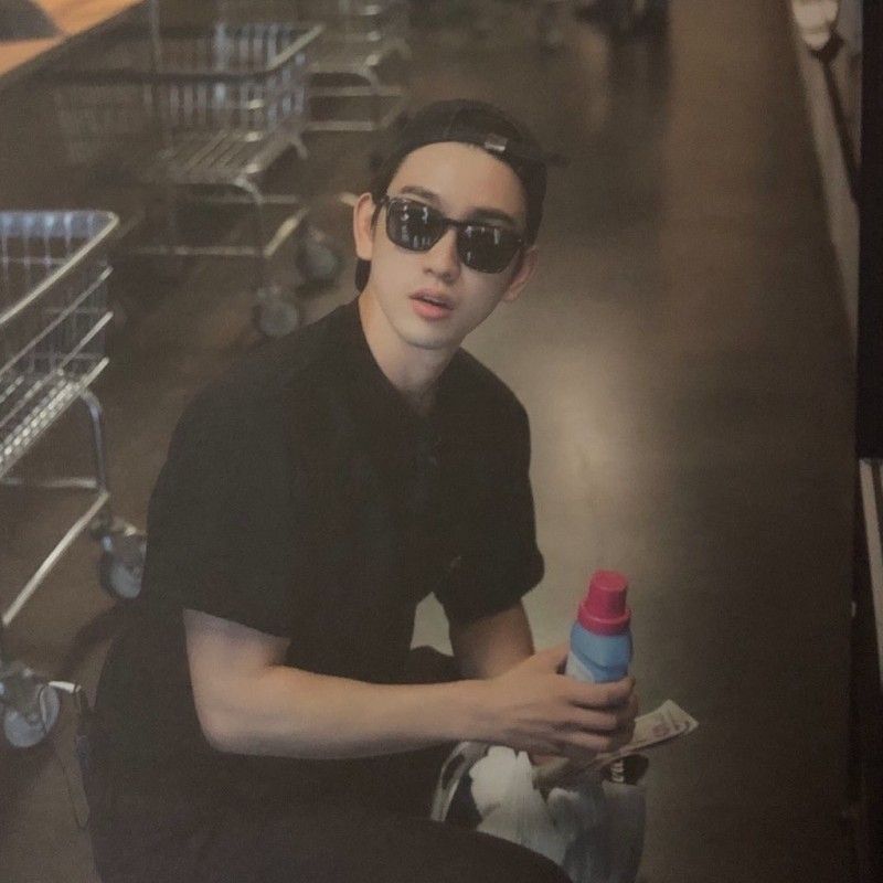 Latest photo of Jinyoung (GOT7)
