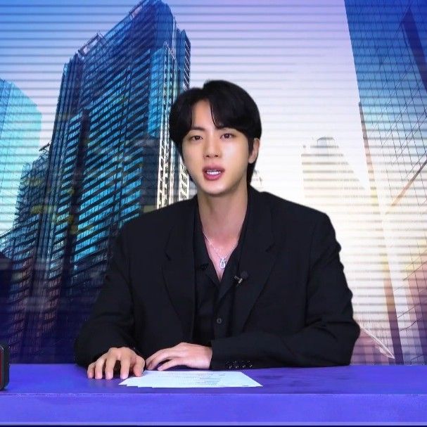 Jin (防彈少年團)的最新照片