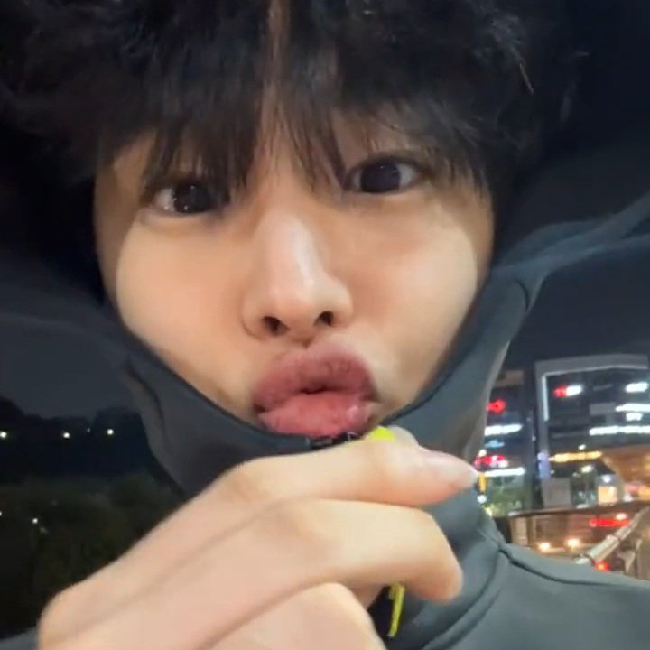 Latest photo of Choi Byungchan