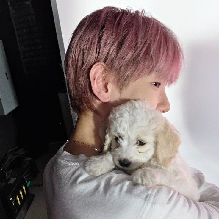 Behind-the-scenes cut of Baekhyun (EXO)