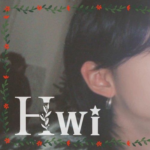 A moment captured by Hwi (TNX)'s fan