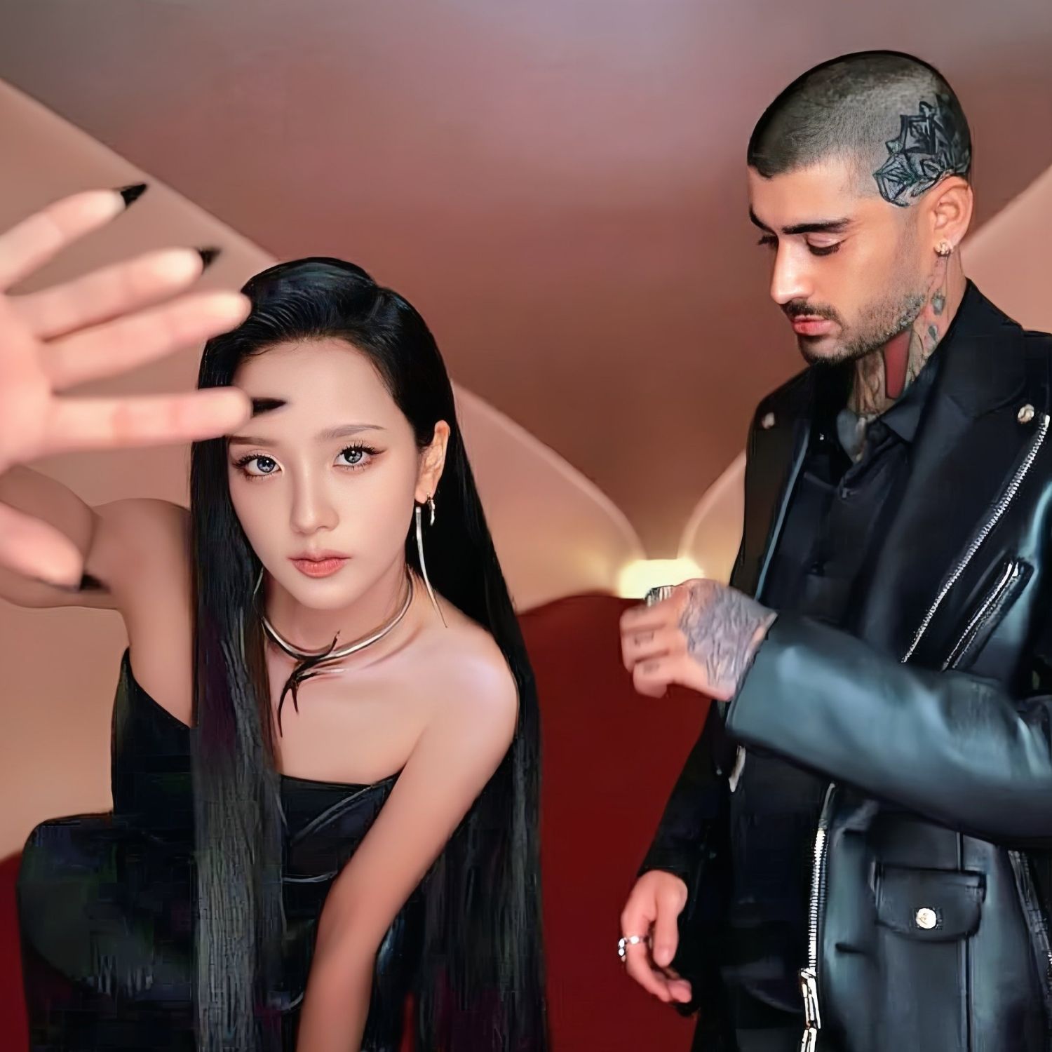 智秀 (BLACKPINK)的最新照片