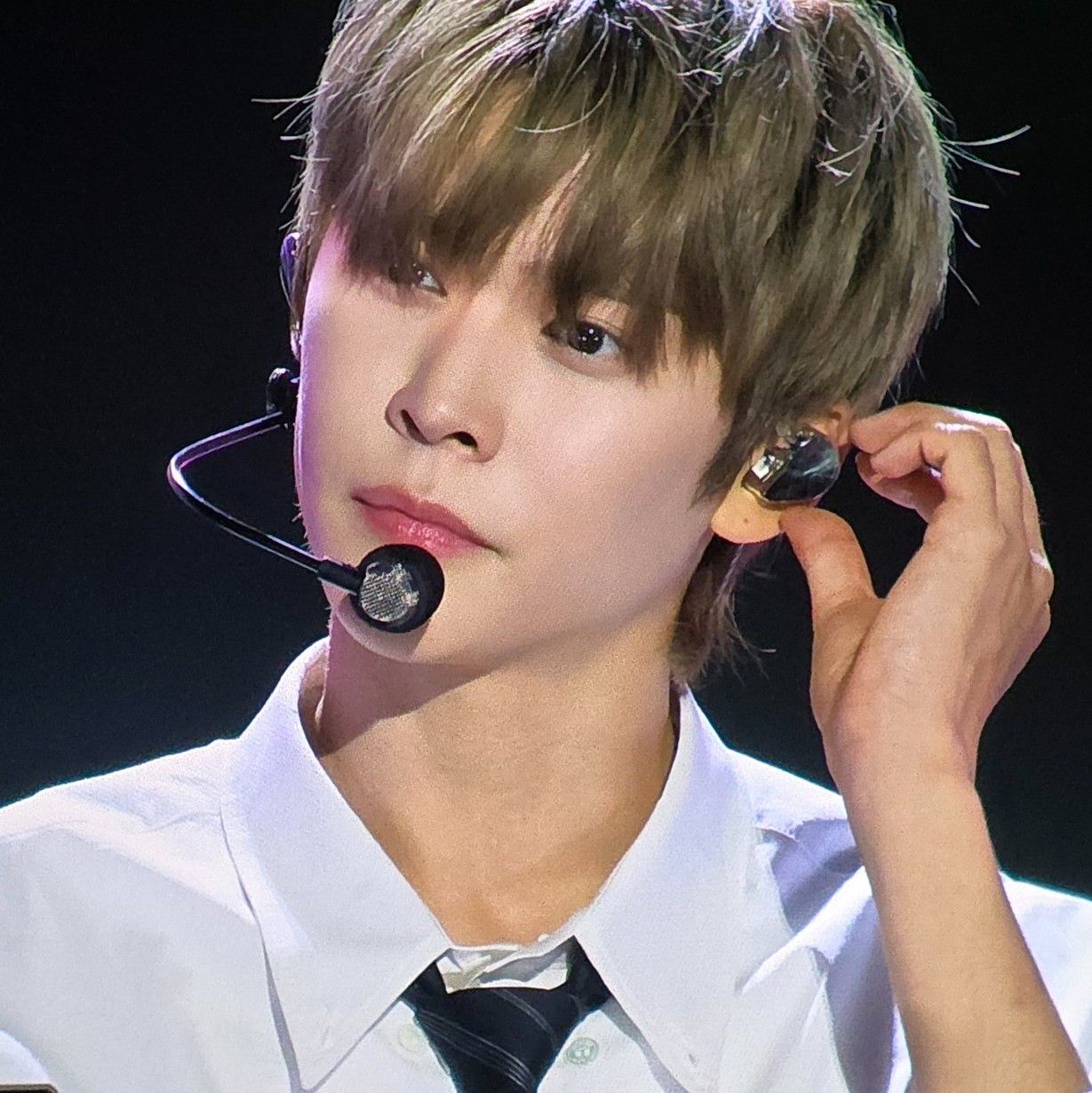 Recent activity shot of Eunseok (RIIZE)