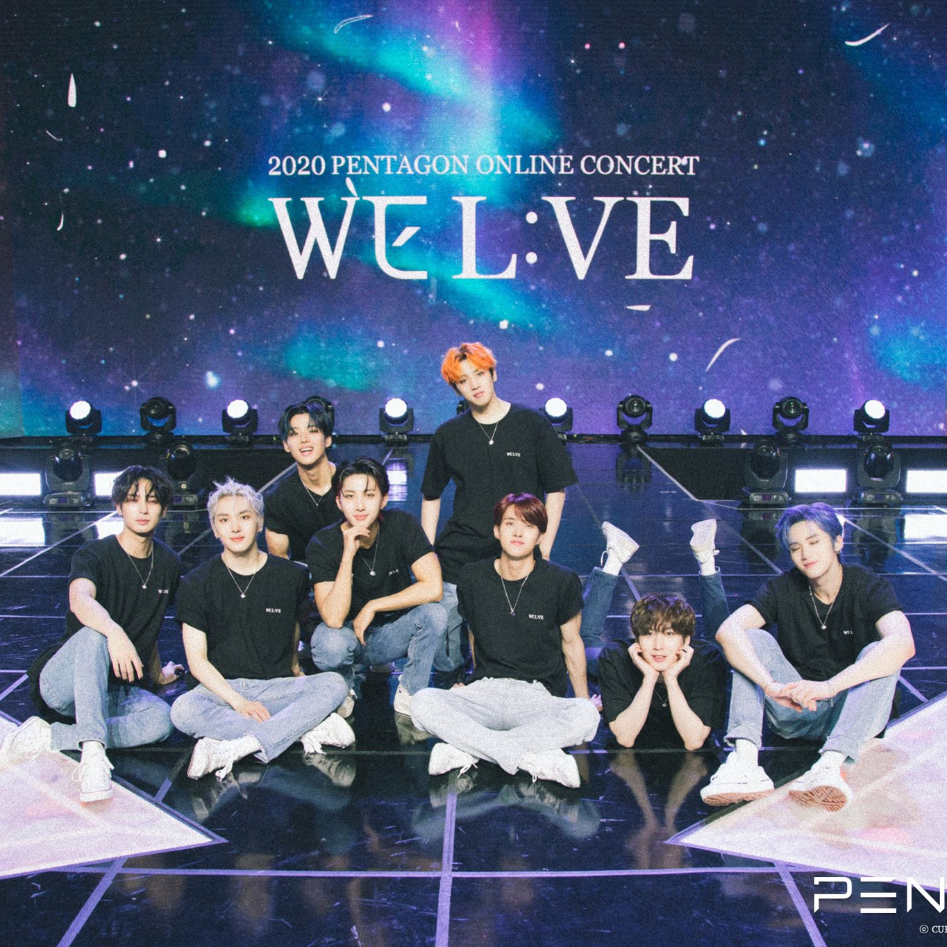 A moment captured by PENTAGON's fan