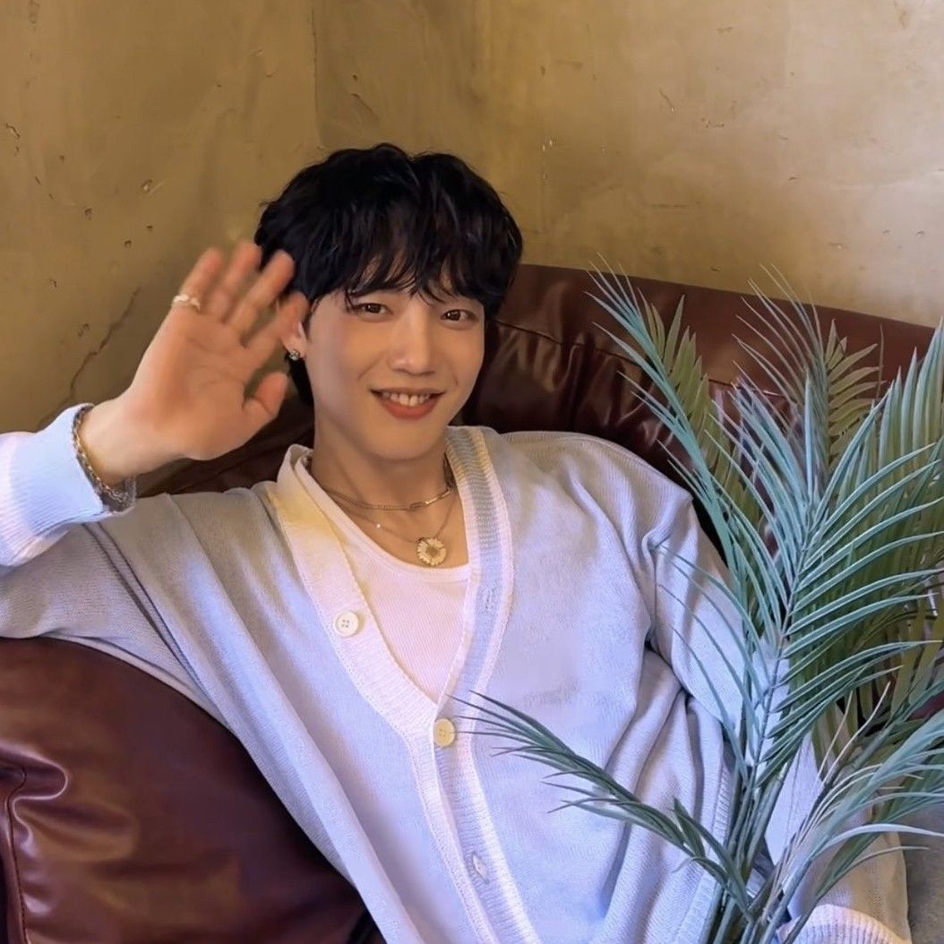 A moment captured by Lim Youngmin's fan