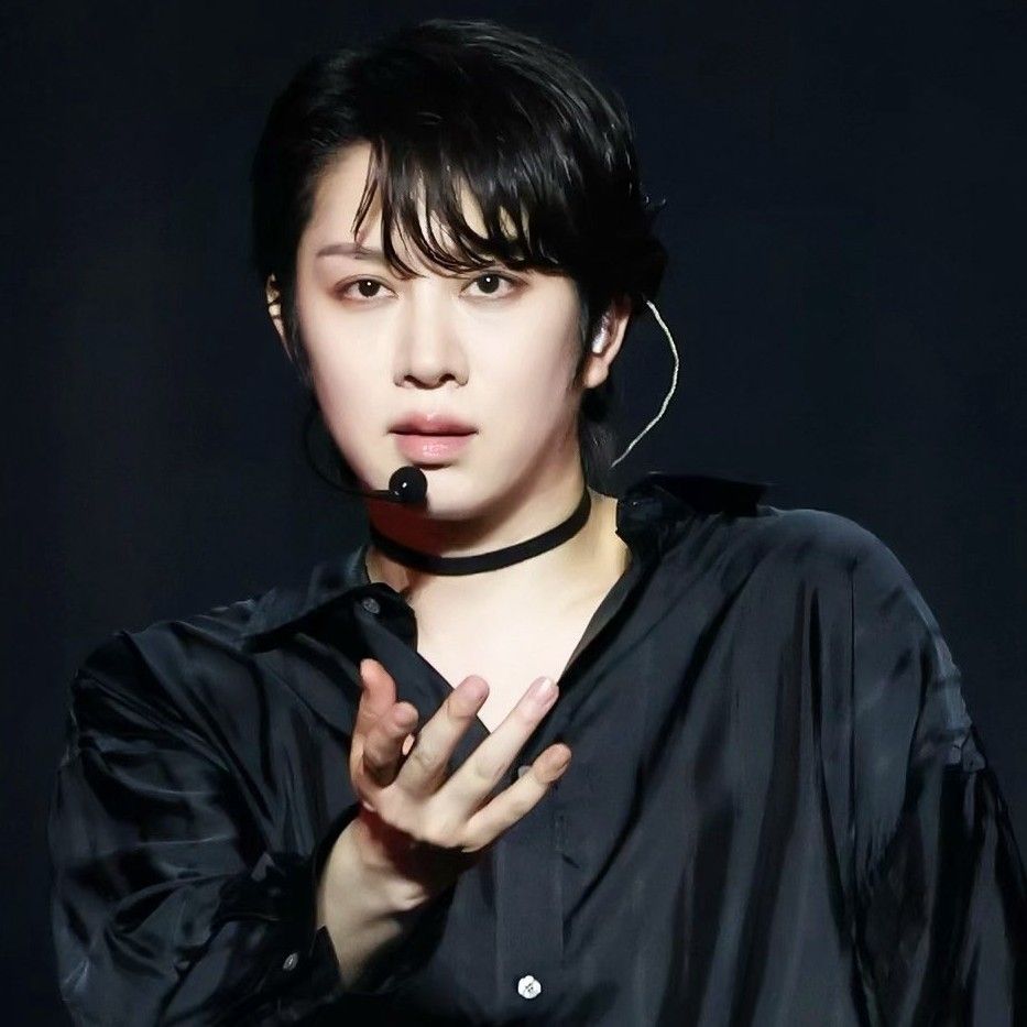 Latest photo of Heechul (Super Junior)