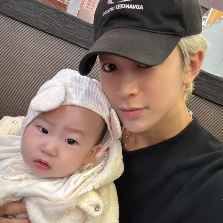 Latest photo of SONG (iKON)
