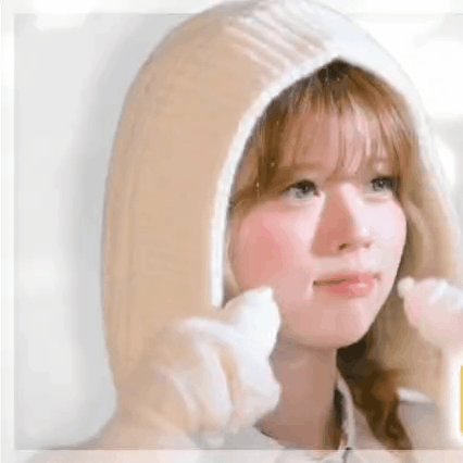 Recent activity shot of Riku (NiziU)