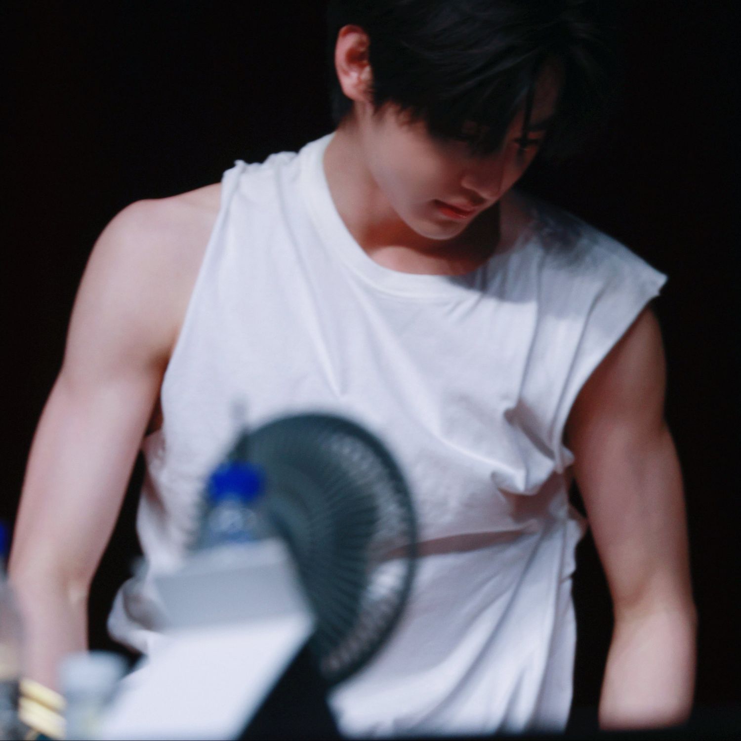 Behind-the-scenes cut of Sunghoon (ENHYPEN)