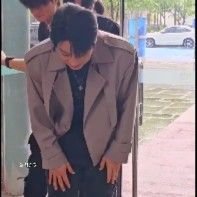 Behind-the-scenes cut of Hwang Chiyeol