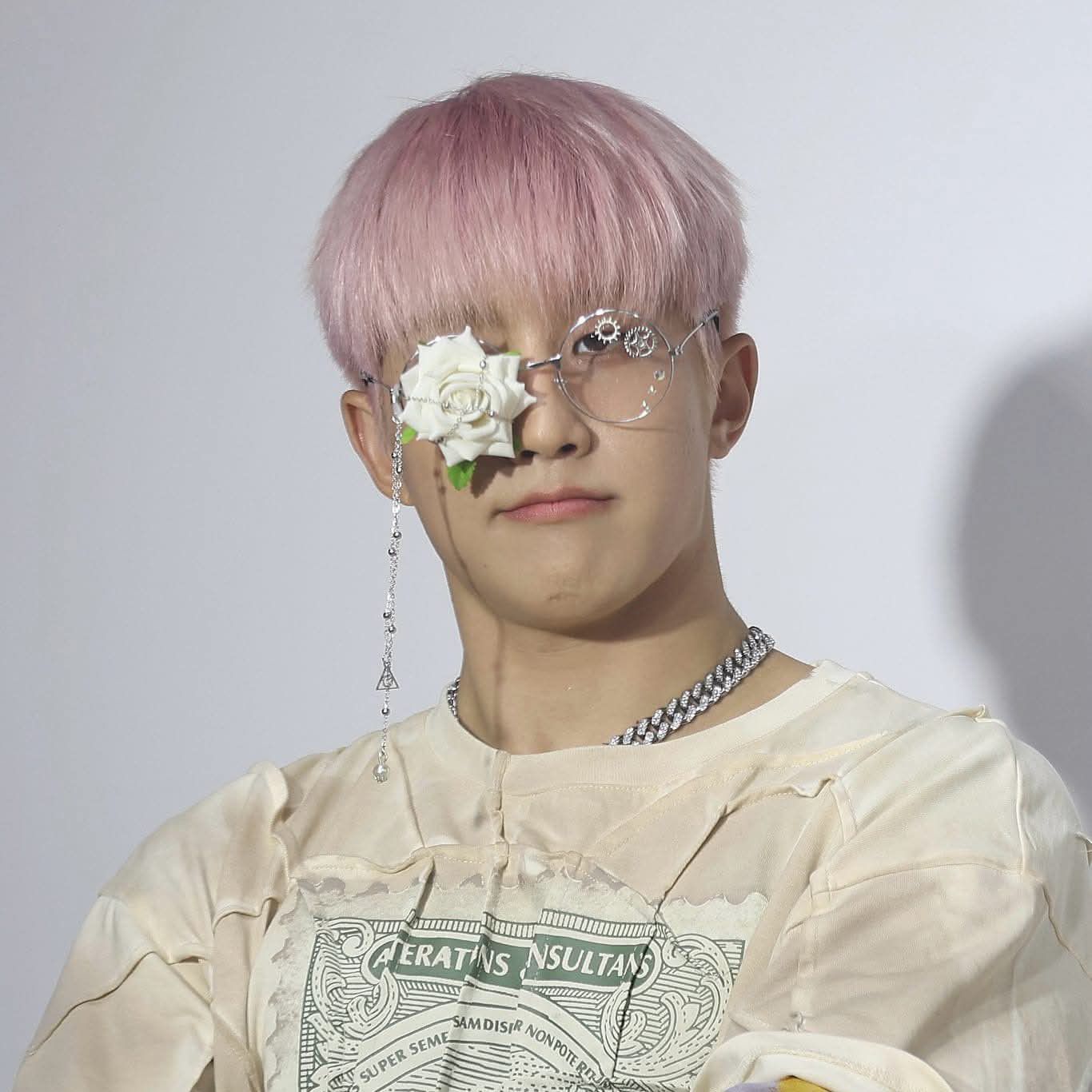 Latest photo of Jinjin (ASTRO)