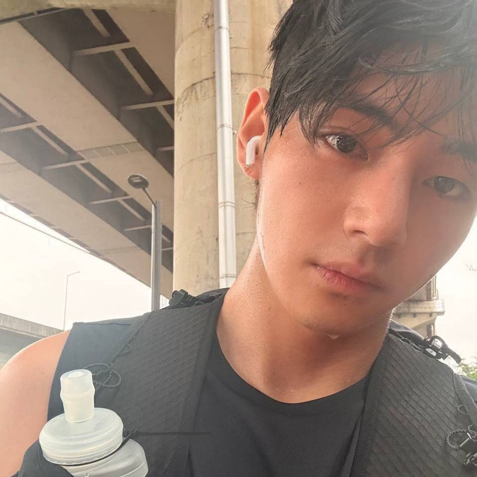 Recent activity shot of V (BTS)