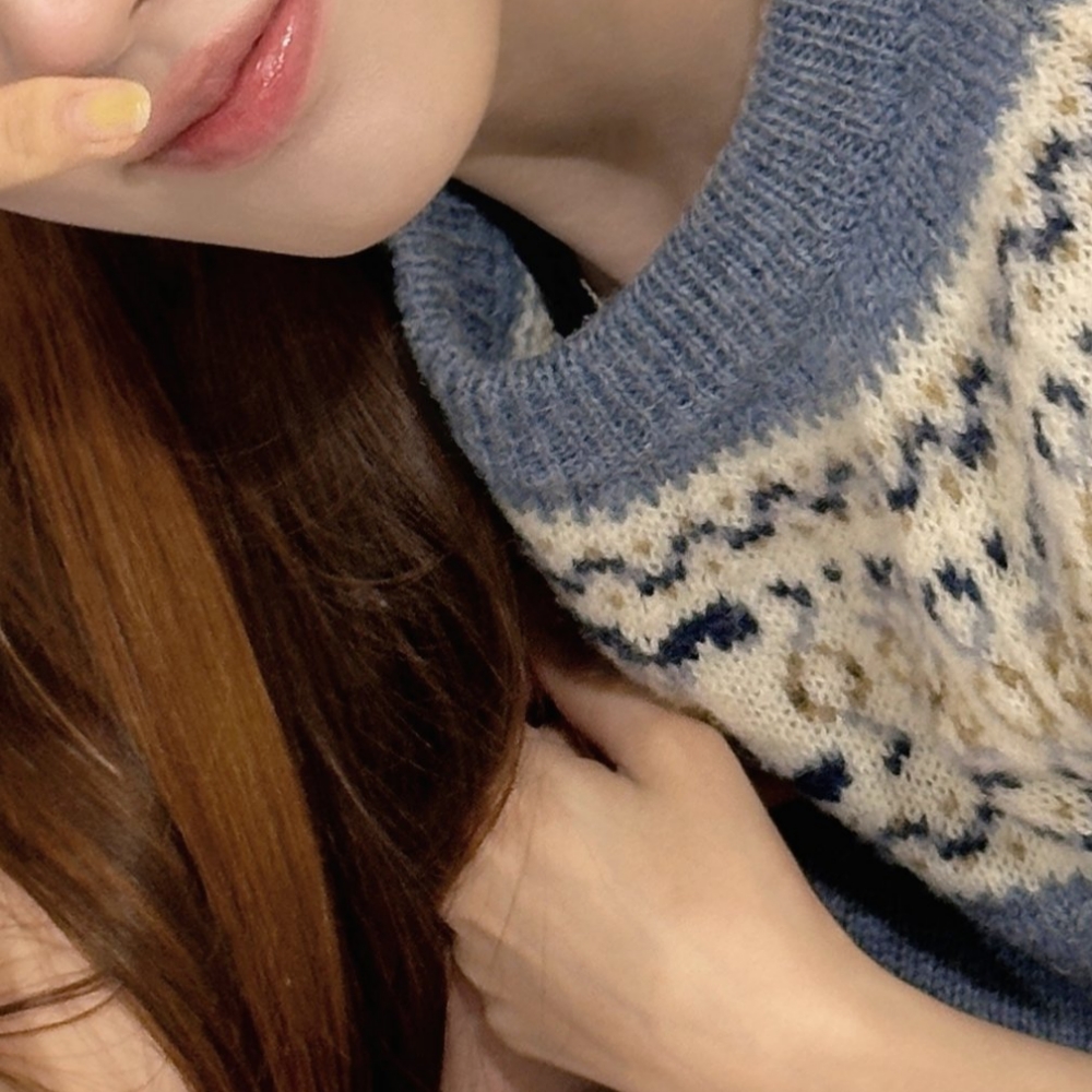 Recent activity shot of Jeong Yein (Lovelyz)