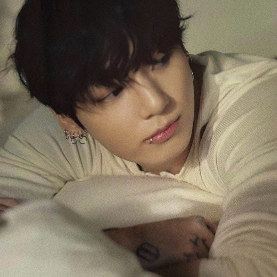 정국 (방탄소년단) 최근 활동샷