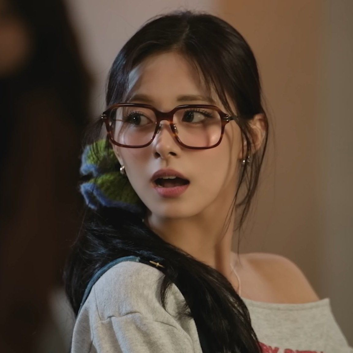 쯔위 (TWICE)의 비하인드 컷
